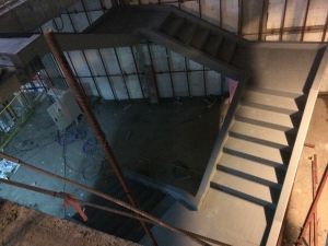 Quasar Balo Salon İniş Merdiven